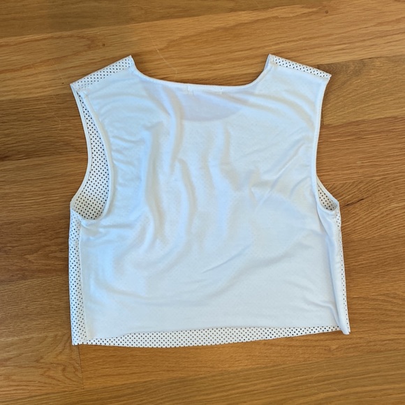 Bailey44 - Womens white crop top, size small - Picture 3 of 4